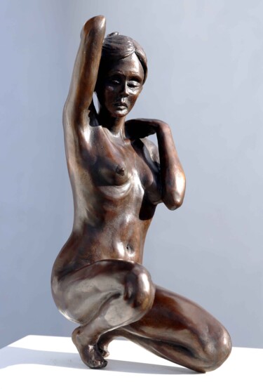 Sculptuur getiteld "APHRODITE ACCROUPIE" door Jean Louis Tornassat, Origineel Kunstwerk, Bronzen