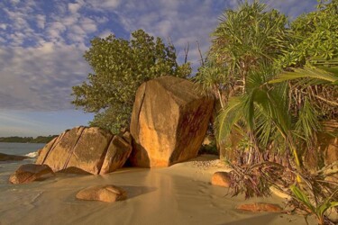 Photographie intitulée "anse lazio 2" par Jean-Luc Bohin, Œuvre d'art originale