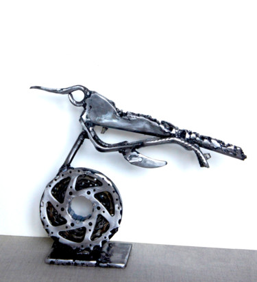 Sculpture titled "Échassier" by Jean-Luc Lacroix (JL LACROIX), Original Artwork, Metals