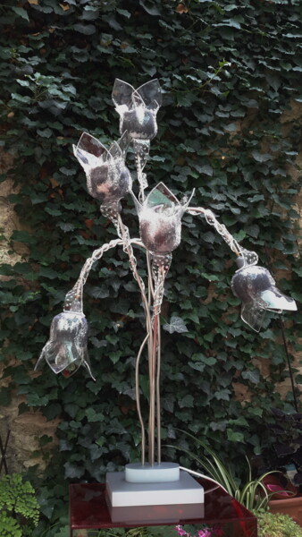 Design intitulée "Lampe 5 tulipes gri…" par Jean Luc Masini, Œuvre d'art originale