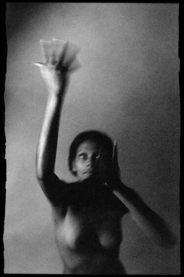 Φωτογραφία με τίτλο "Ingrid 1" από Jean Luc Michon, Αυθεντικά έργα τέχνης, Φωτογραφική ταινία