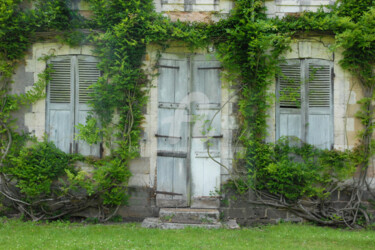 Photographie intitulée "LES VOLETS CLOS (6)" par Jean-Marc Philippe (Jimpy), Œuvre d'art originale, Photographie numérique