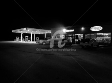 Фотография под названием "GAS-OIL" - Jean-Marc Philippe (Jimpy), Подлинное произведение искусства, Цифровая фотография
