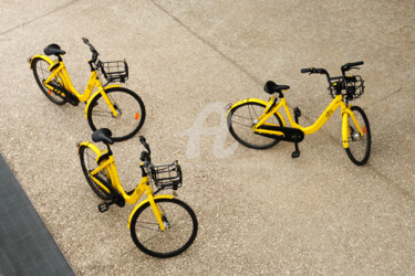 Fotografia zatytułowany „YELLOW'S BICYCLES” autorstwa Jean-Marc Philippe (Jimpy), Oryginalna praca, Fotografia cyfrowa