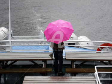 Photographie intitulée "LE PARAPLUIE ROSE" par Jean-Marc Philippe (Jimpy), Œuvre d'art originale, Photographie numérique