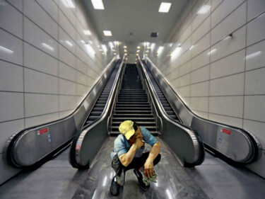 Artes digitais intitulada "ESCALATOR" por Jean-Marie Gitard (Mr STRANGE), Obras de arte originais, Foto Montagem Montado em…