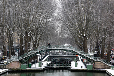 Photographie intitulée "canal saint-martin" par Jean-Marie Virat, Œuvre d'art originale, Photographie numérique