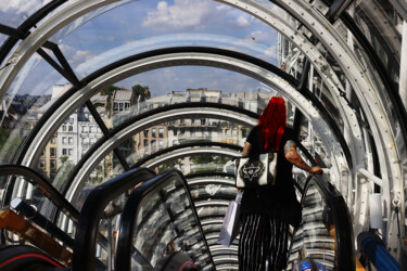 Photographie intitulée "Pompidou Center" par Jean-Marie Virat, Œuvre d'art originale, Photographie numérique