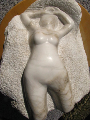 Scultura intitolato "Monette" da Jean-Noël Le Junter, Opera d'arte originale, Pietra