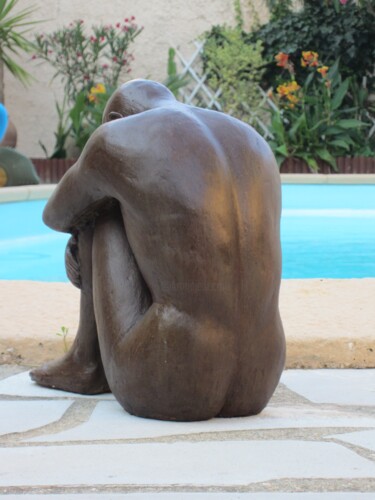 Escultura intitulada "l'homme assis" por Jean-Paul Magne, Obras de arte originais, Terracota