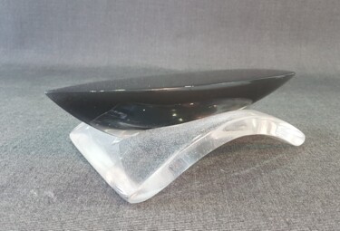 BLACK BOAT Sculpture intitulée "BLACK BOAT" par Jean-Pierre Desprez, Œuvre d'art originale, Résine