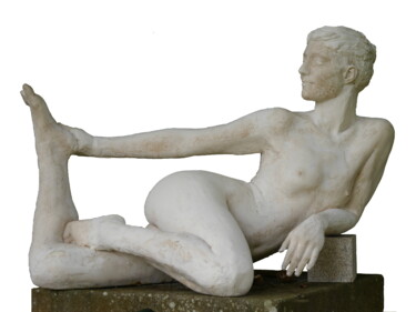 Escultura intitulada "Kelly tient son pied" por Jean Pierre Picheny, Obras de arte originais, Resina