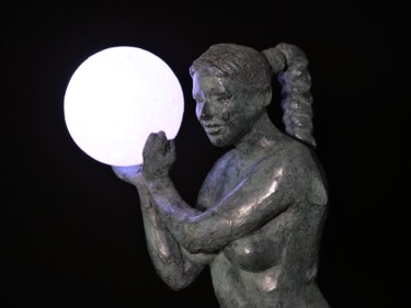 Sculpture intitulée "LampeGwendoriane" par Jean Pierre Picheny, Œuvre d'art originale, Bronze