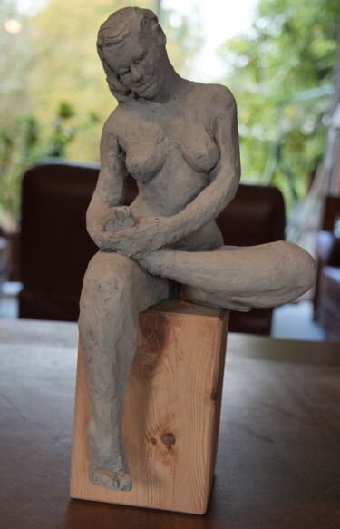 Sculpture titled "Esquisse n°8" by Jean Pierre Picheny, Original Artwork, Clay