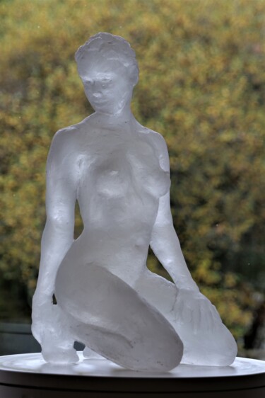Sculptuur getiteld "Alix (version résin…" door Jean Pierre Picheny, Origineel Kunstwerk, Gietwerk