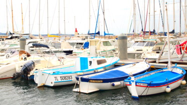 Photographie intitulée "LES BARQUES 1" par Jean-Pierre Tastevin, Œuvre d'art originale, Photographie numérique