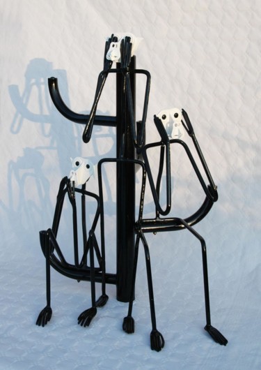 Sculpture titled "Les trois petits si…" by Jean Remaury, Original Artwork, Metals