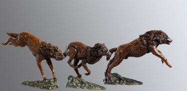 Sculpture intitulée "trois loups en chas…" par Vassil, Œuvre d'art originale, Métaux