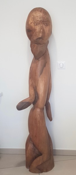 Sculpture titled "Hommage aux exclus" by Jean Vindras, Original Artwork, Wood