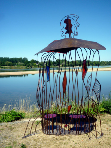 Sculpture titled "Le grand siège rouge" by Jean Vindras, Original Artwork, Metals