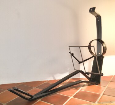 Sculpture titled "Lecture sous lampad…" by Jean-Yves Grossiord, Original Artwork, Metals