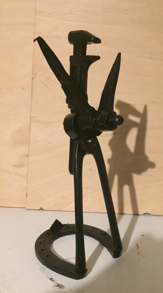 Sculpture titled "Clé à molette" by Jean-Yves Grossiord, Original Artwork, Metals