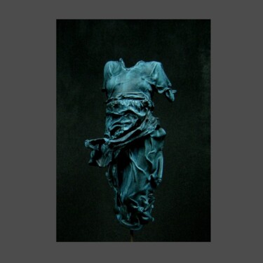 Rzeźba zatytułowany „plastic allegory…” autorstwa Jean-Yves Verne, Oryginalna praca, Żywica