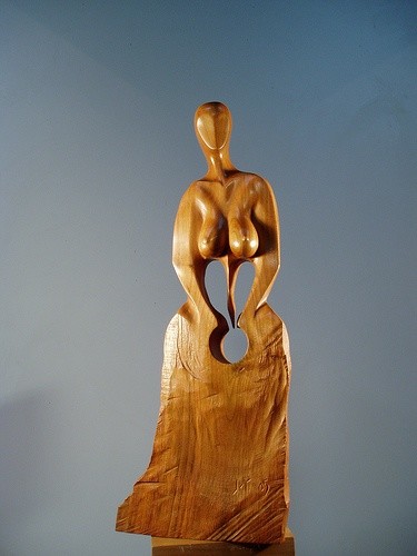 Sculpture titled "Déesse-Mère 5" by Jean-Charles Ferrand, Original Artwork, Wood
