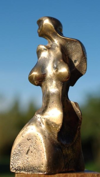 Sculpture titled "Louve 7/8" by Jean-Charles Ferrand, Original Artwork, Metals