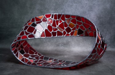 Ruban Infini Rouge Sculpture intitulée "Ruban Infini Rouge" par Jean-Jacques Joujon (JimaJine), Œuvre d'art originale, Verre