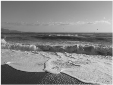 Photographie intitulée "Mousse de vagues" par Jeanjeandenice " Jjdn ", Œuvre d'art originale