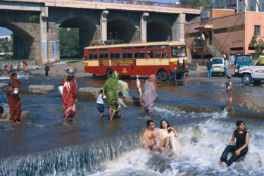 Photographie intitulée "L'eau, La vie - Nas…" par Jean-Marc Renaudie, Œuvre d'art originale