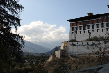 Photographie intitulée "DZONG BHOUTANAIS…" par Jeannette Allary, Œuvre d'art originale