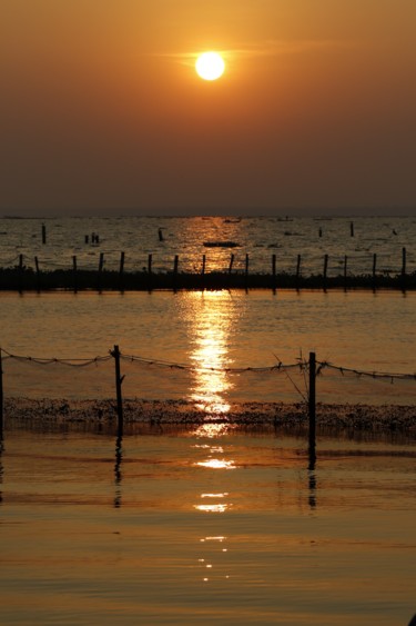 Photographie intitulée "COUCHER de SOLEIL" par Jeannette Allary, Œuvre d'art originale