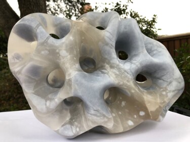 Escultura titulada "Blue Coral" por Jeff Rosenfeld, Obra de arte original, Piedra
