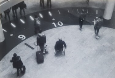 Фотография под названием "Gare temps" - Jela Georges, Подлинное произведение искусства, Пленочная фотография