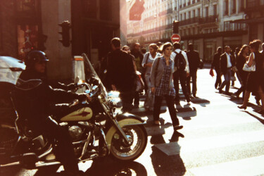 「Homme à la Harley」というタイトルの写真撮影 Jérome Chuilonによって, オリジナルのアートワーク, アナログ写真