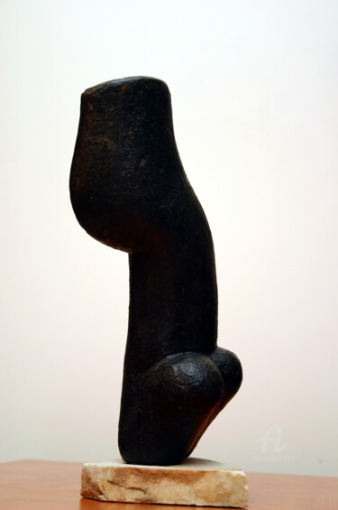Скульптура под названием "Retournement" - Jerome Guibert, Подлинное произведение искусства, Газобетон