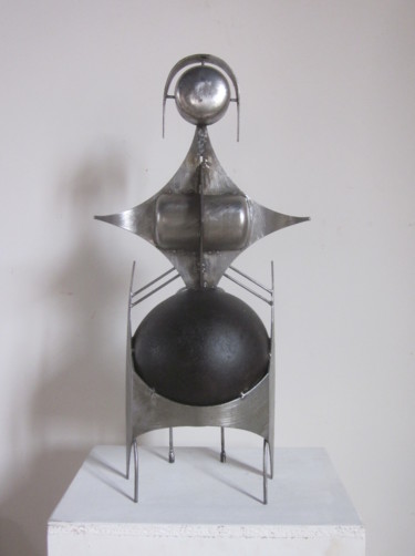 Sculpture titled "Ménine" by Jérôme Danikowski, Original Artwork, Metals