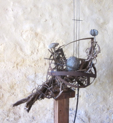 Skulptur mit dem Titel "Radeau de l'infortu…" von Jérôme Danikowski, Original-Kunstwerk, Metalle