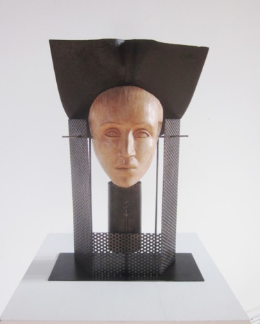 Sculpture titled "Margaretha" by Jérôme Danikowski, Original Artwork, Metals