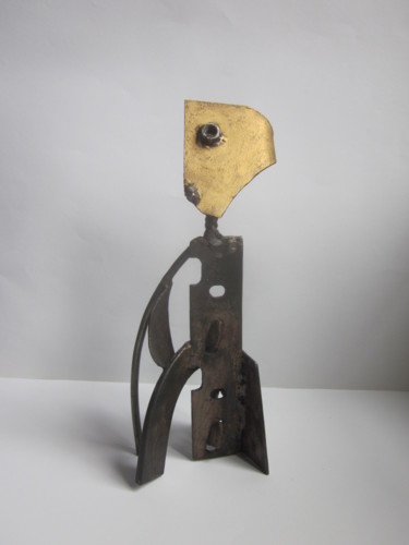 Skulptur mit dem Titel "Casque d'or" von Jérôme Danikowski, Original-Kunstwerk, Metalle