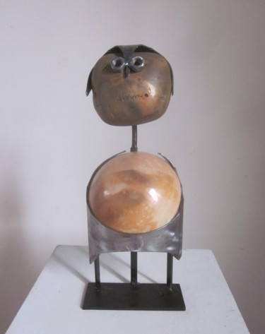 Sculpture titled "Charlie Brown" by Jérôme Danikowski, Original Artwork, Metals