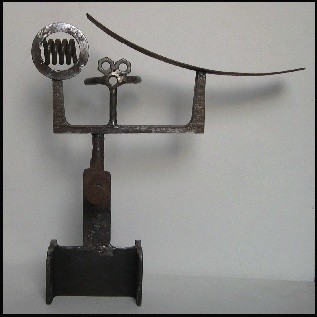 Sculpture titled "Equilibriste" by Jérôme Danikowski, Original Artwork, Metals