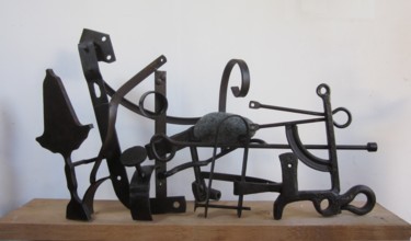 Sculpture titled "Bataille" by Jérôme Danikowski, Original Artwork