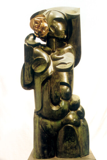 Skulptur mit dem Titel "Mujer con Flor" von Jesús (Xuxo) Vazquez, Original-Kunstwerk, Bronze