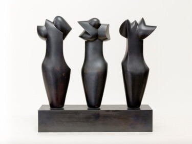 Sculpture titled "Las Tres Gracias" by Jesús (Xuxo) Vazquez, Original Artwork, Bronze