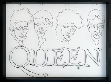 Scultura intitolato "Queen on the Wall" da Jipedan, Opera d'arte originale, Alluminio Montato su Telaio per barella in legno