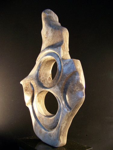 Escultura intitulada "Beyond the River---…" por Jo Moore, Obras de arte originais, Pedra