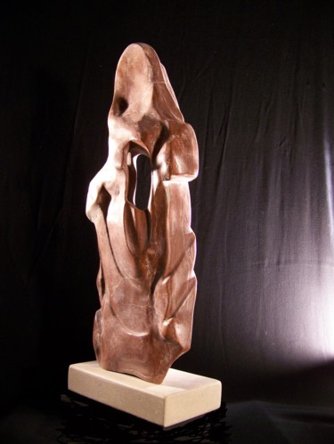 Escultura titulada "Listening Woman---A…" por Jo Moore, Obra de arte original, Piedra